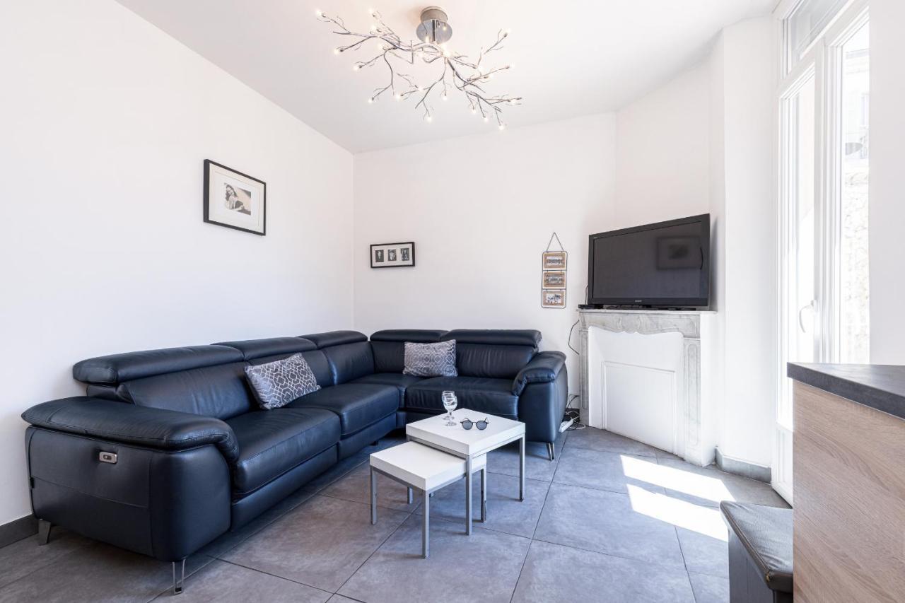 2 Bdrs Downtown & Ac - 3 Minutes To The Palais Apartment *